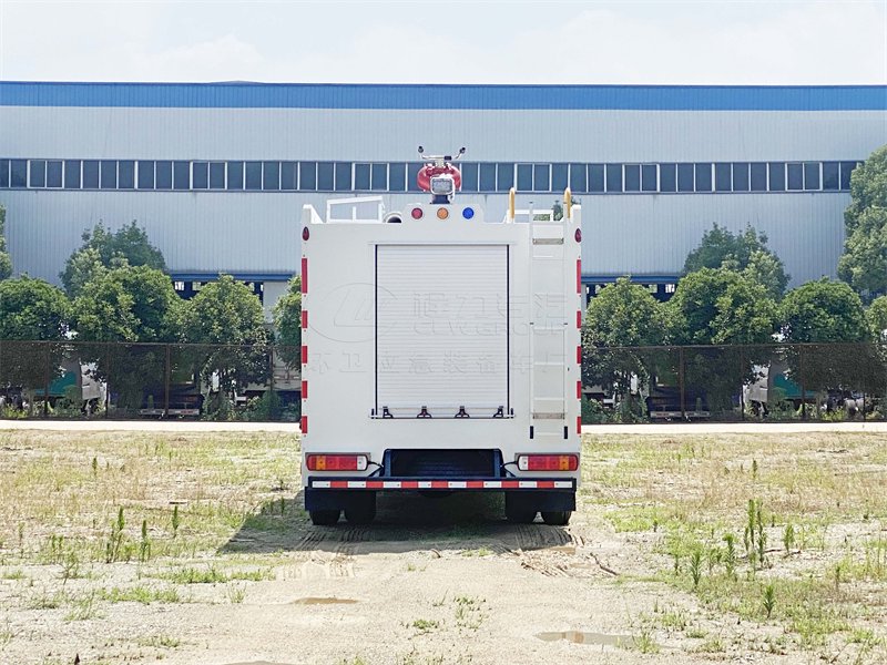 城市逆行者：消防车全景科普指南